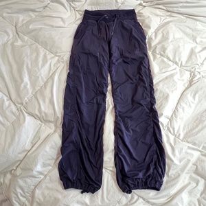 Lululemon Dance Studio pants lined navy 2 Full Length cinched hem